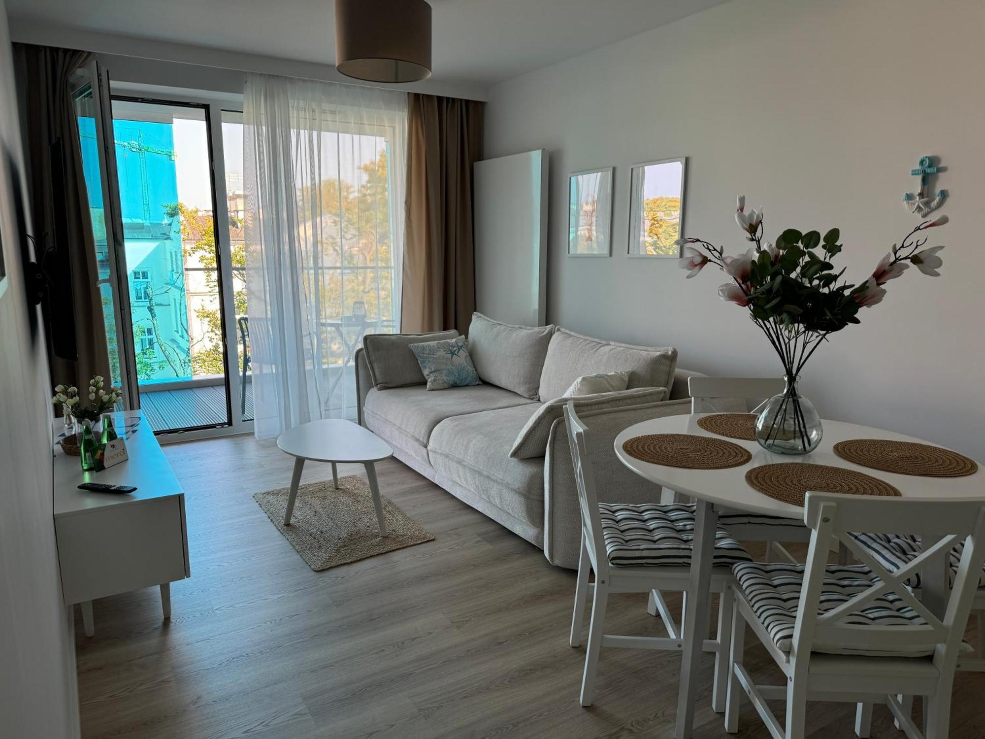4Summer Kolobrzeg Apartamenty White Blue Sauna & Fitness & Parking 100 Metrow Do Pieknej Szerokiej Piaszczystej Plazy, Wspanialy Widok Z Duzego Tarasu! 100 Meter Zu Einem Schoenen Breiten Sandstrand, Herrliche Aussicht Von Einer Grossen Terrasse! Εξωτερικό φωτογραφία